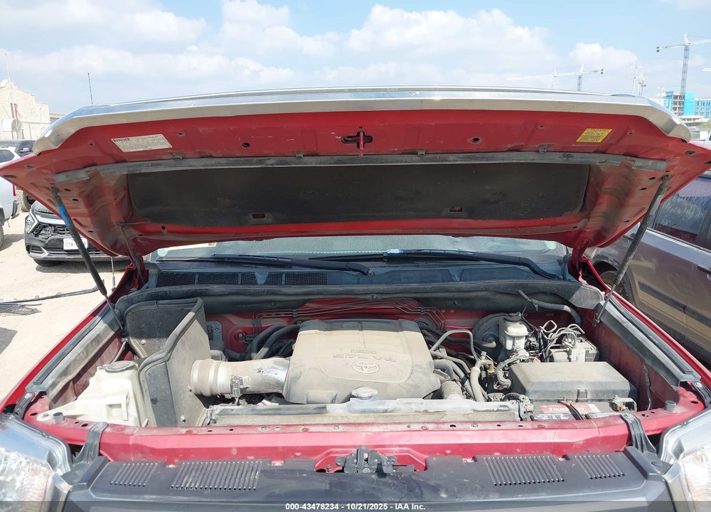 2015 TOYOTA TUNDRA SR5 5.7L V8 VIN: 5TFDW5F13FX418548