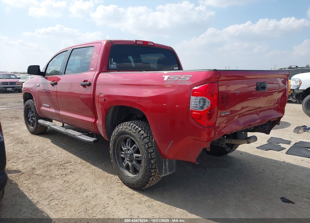 2015 TOYOTA TUNDRA SR5 5.7L V8 VIN: 5TFDW5F13FX418548