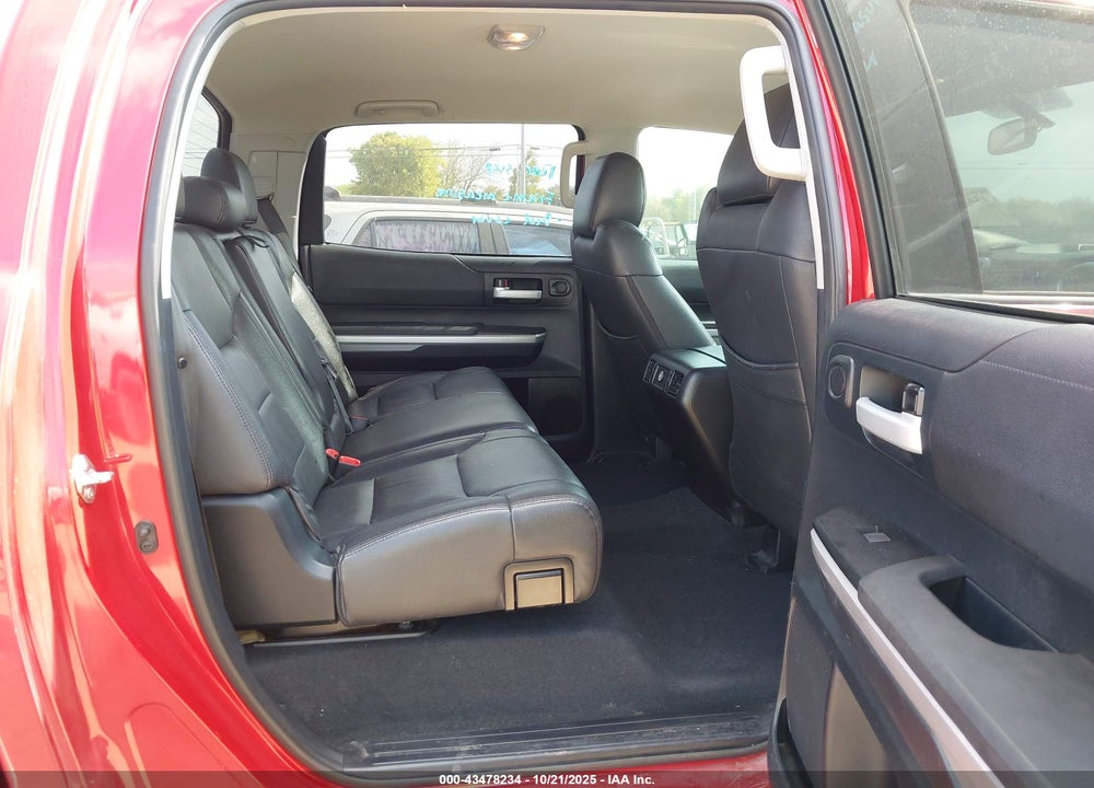 2015 TOYOTA TUNDRA SR5 5.7L V8 VIN: 5TFDW5F13FX418548