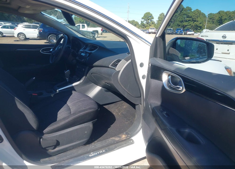 2017 NISSAN SENTRA SV VIN: 3N1AB7AP2HY214995