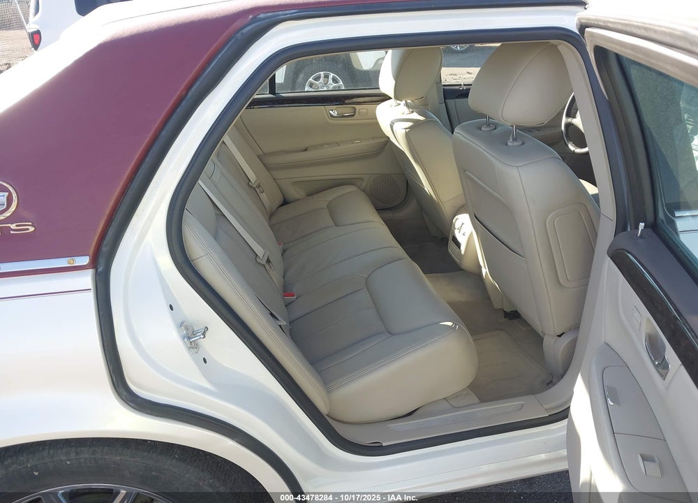 2010 CADILLAC DTS VIN: 1G6KD5EY2AU103488