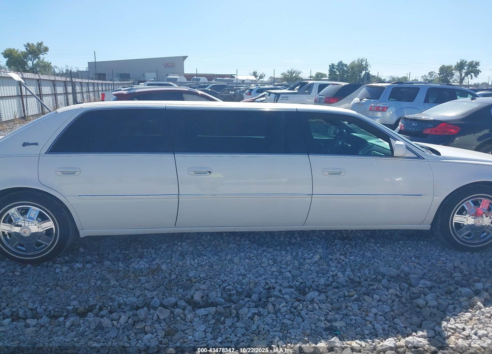 2007 CADILLAC DTS VIN: 1GEEH96Y77U550323