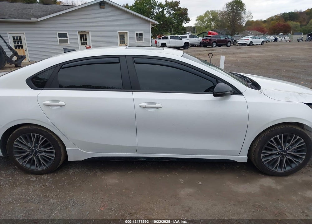 2024 KIA FORTE GT LINE VIN: 3KPF54AD2RE773352