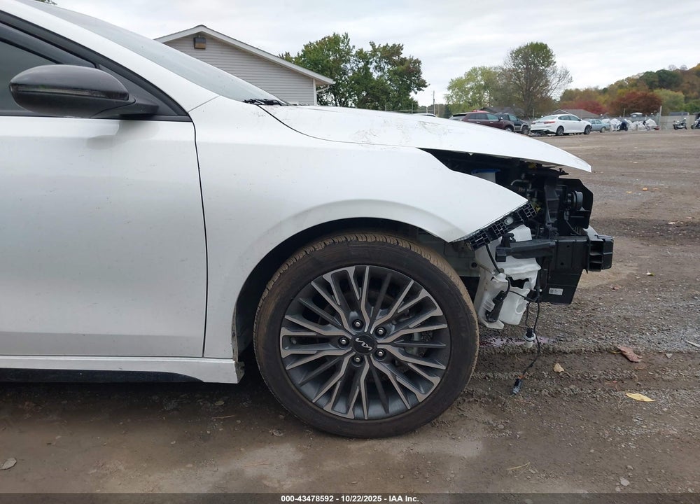 2024 KIA FORTE GT LINE VIN: 3KPF54AD2RE773352