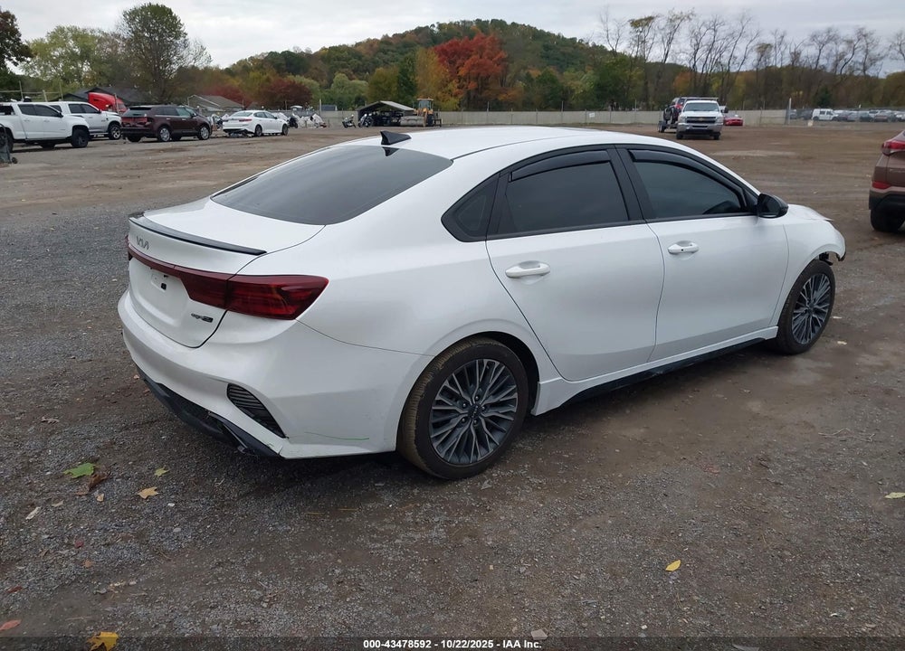 2024 KIA FORTE GT LINE VIN: 3KPF54AD2RE773352