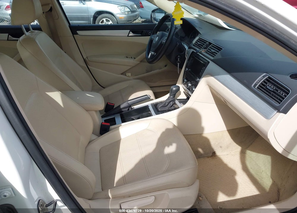 2012 VOLKSWAGEN PASSAT 2.5L SE VIN: 1VWBP7A39CC014761