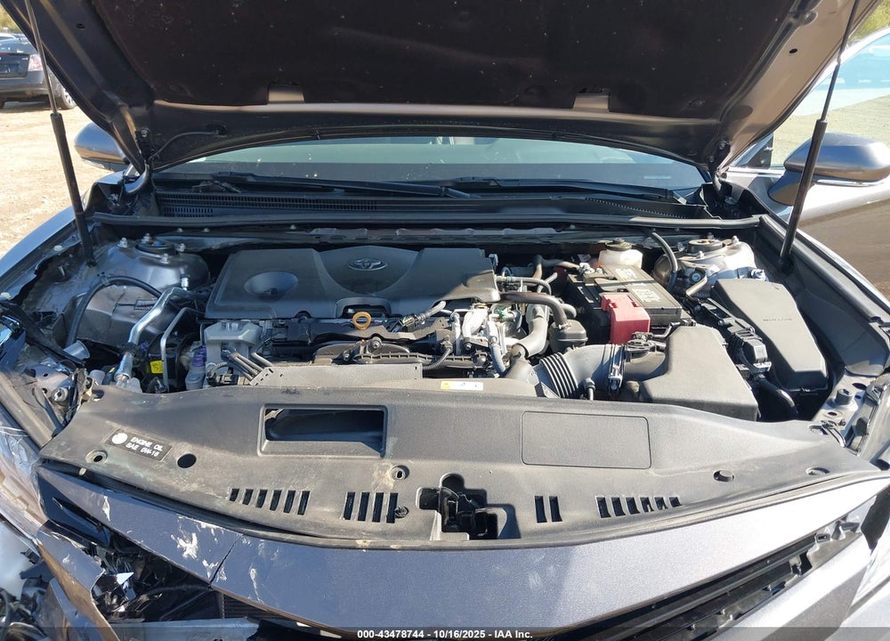 2018 TOYOTA CAMRY XLE VIN: 4T1B11HK5JU137197