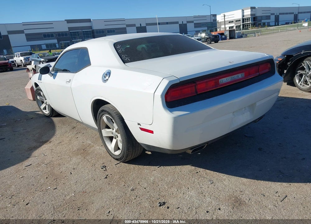 2013 DODGE CHALLENGER SXT VIN: 2C3CDYAGXDH596347