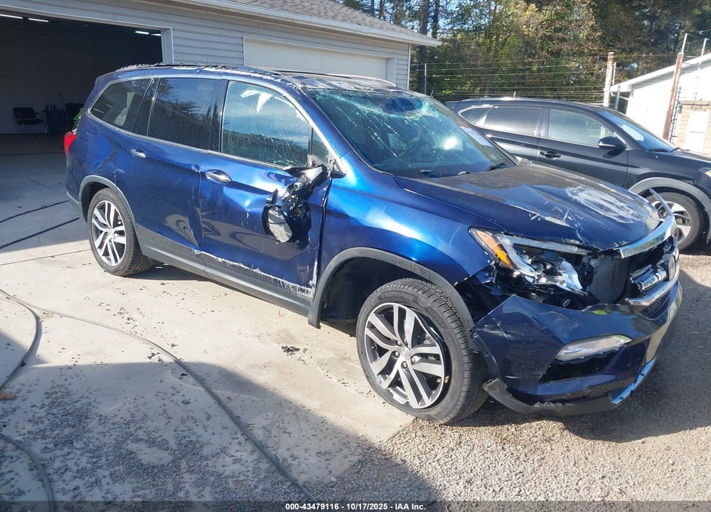 2017 HONDA PILOT TOURING VIN: 5FNYF6H93HB066398