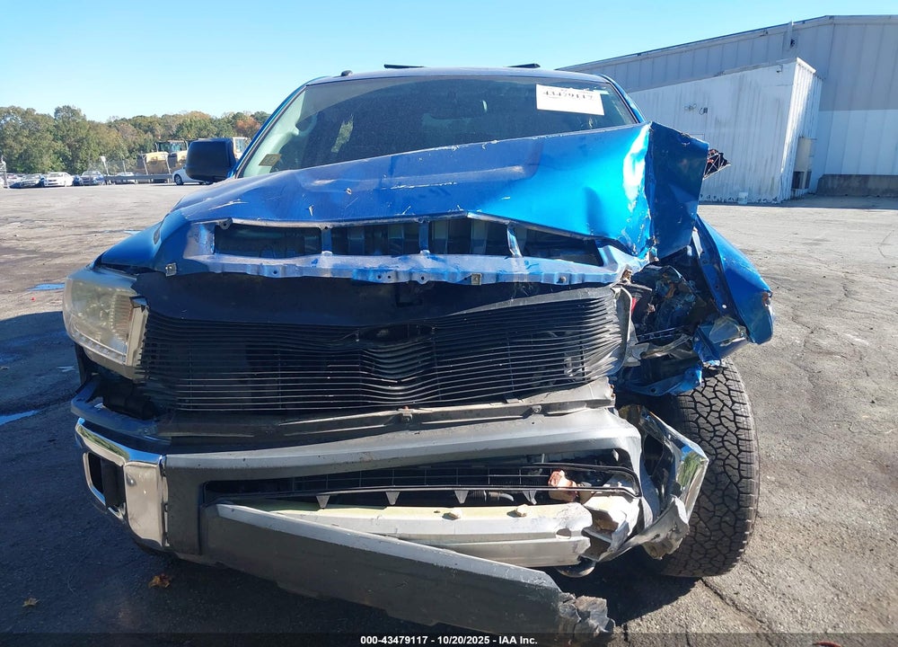 2017 TOYOTA TUNDRA SR5 5.7L V8 VIN: 5TFDW5F11HX676506