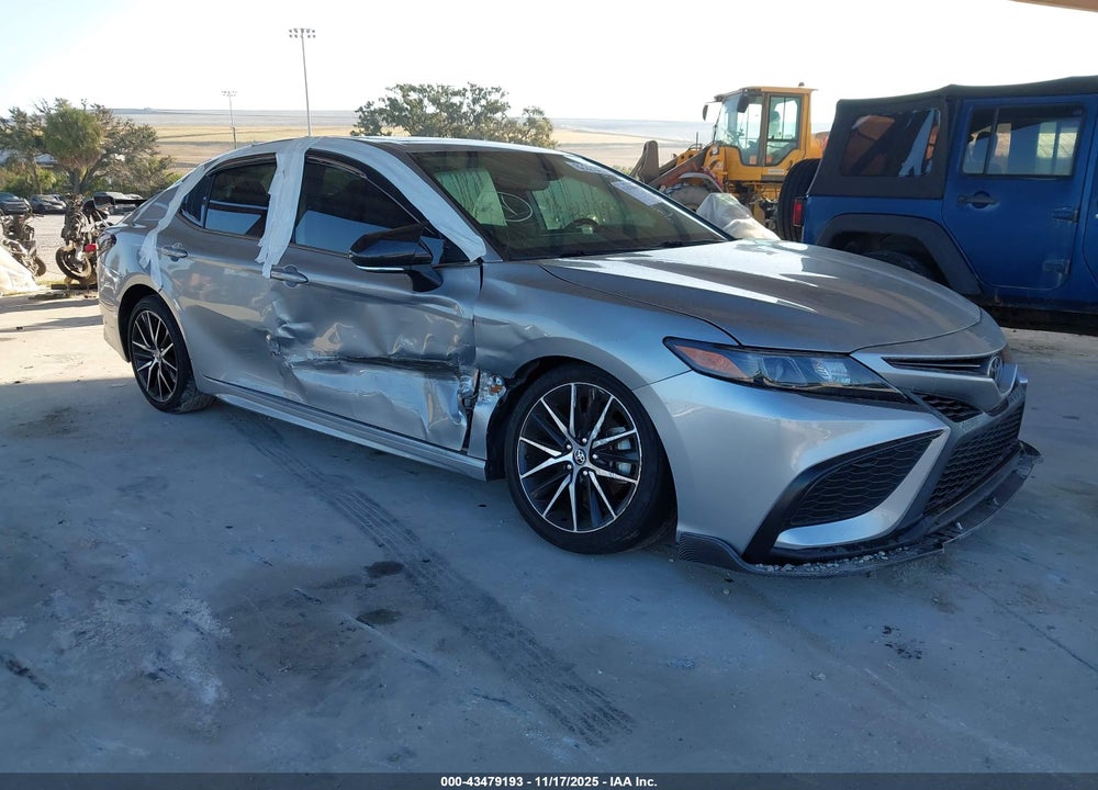 2021 TOYOTA CAMRY SE VIN: 4T1T11AK4MU527727