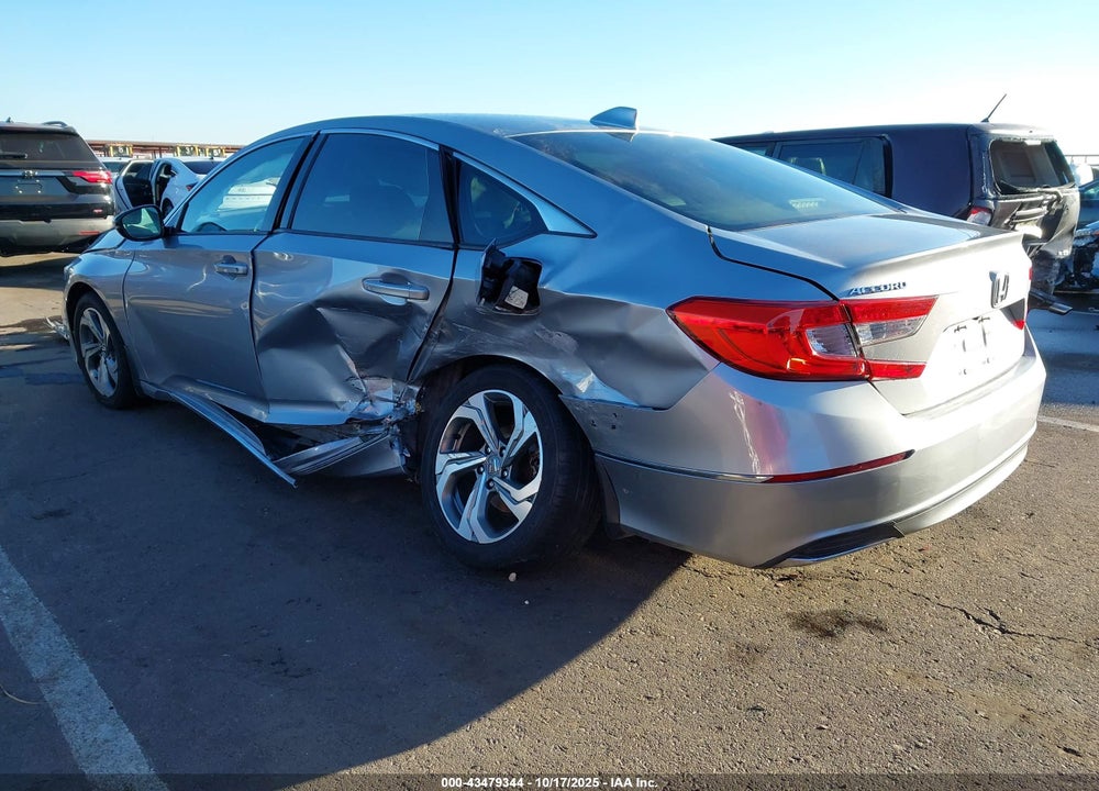 2018 HONDA ACCORD VIN: 1HGCV1F65JA081008