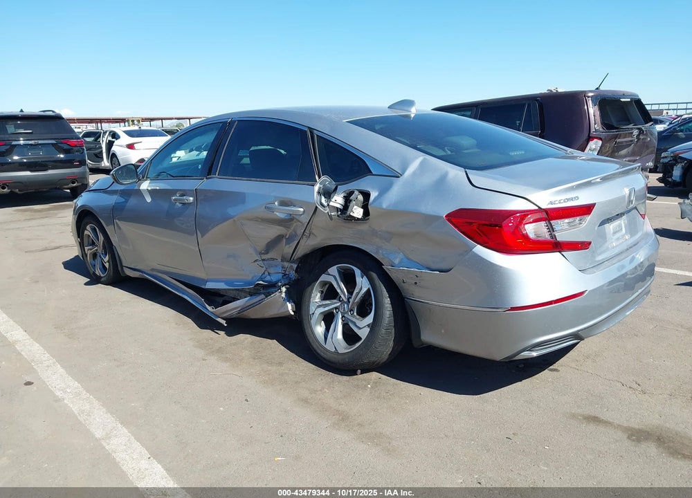 2018 HONDA ACCORD VIN: 1HGCV1F65JA081008