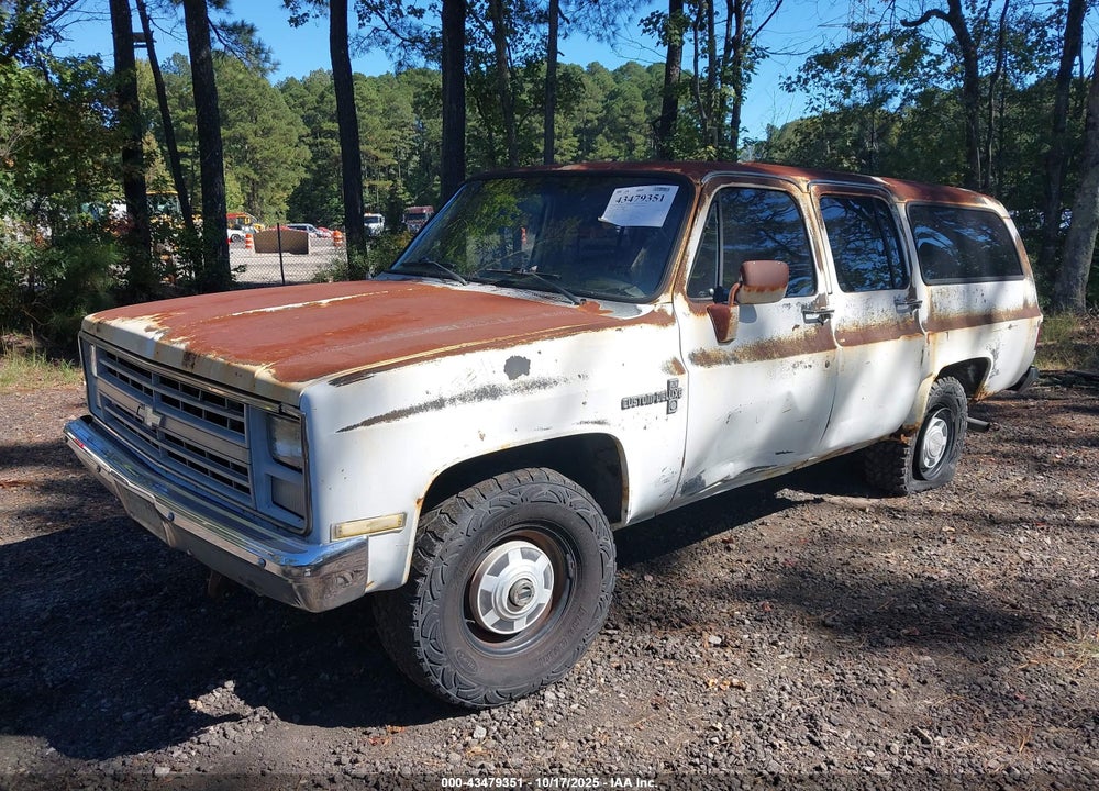 1987 CHEVROLET SUBURBAN V200 VIN: 1GNGV26K5HF164865