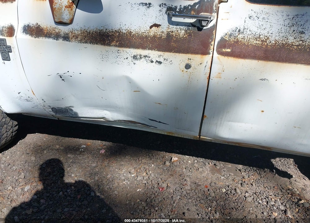 1987 CHEVROLET SUBURBAN V200 VIN: 1GNGV26K5HF164865