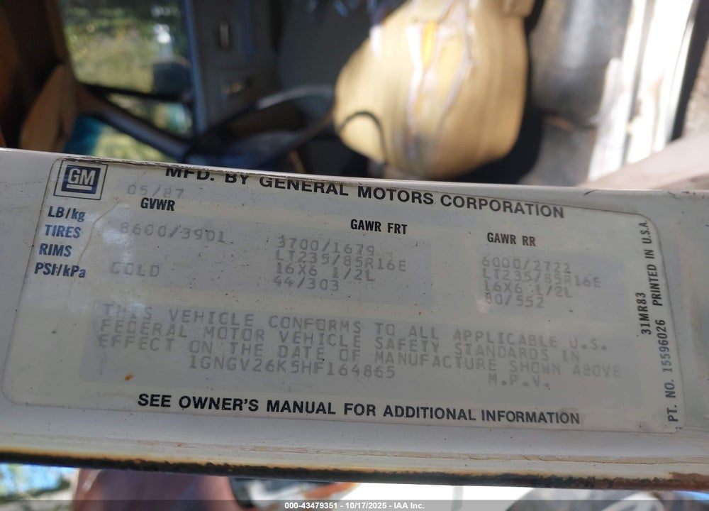 1987 CHEVROLET SUBURBAN V200 VIN: 1GNGV26K5HF164865