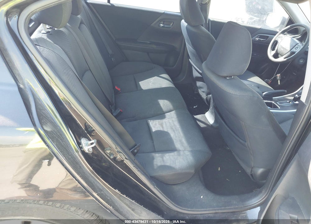 2015 HONDA ACCORD LX VIN: 1HGCR2F30FA092456