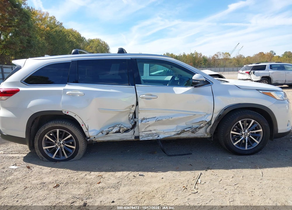2017 TOYOTA HIGHLANDER VIN: 5TDJZRFH1HS458893