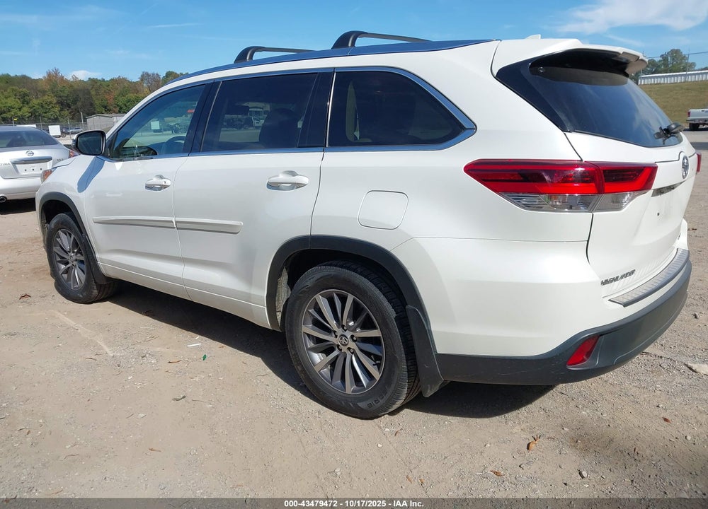 2017 TOYOTA HIGHLANDER VIN: 5TDJZRFH1HS458893