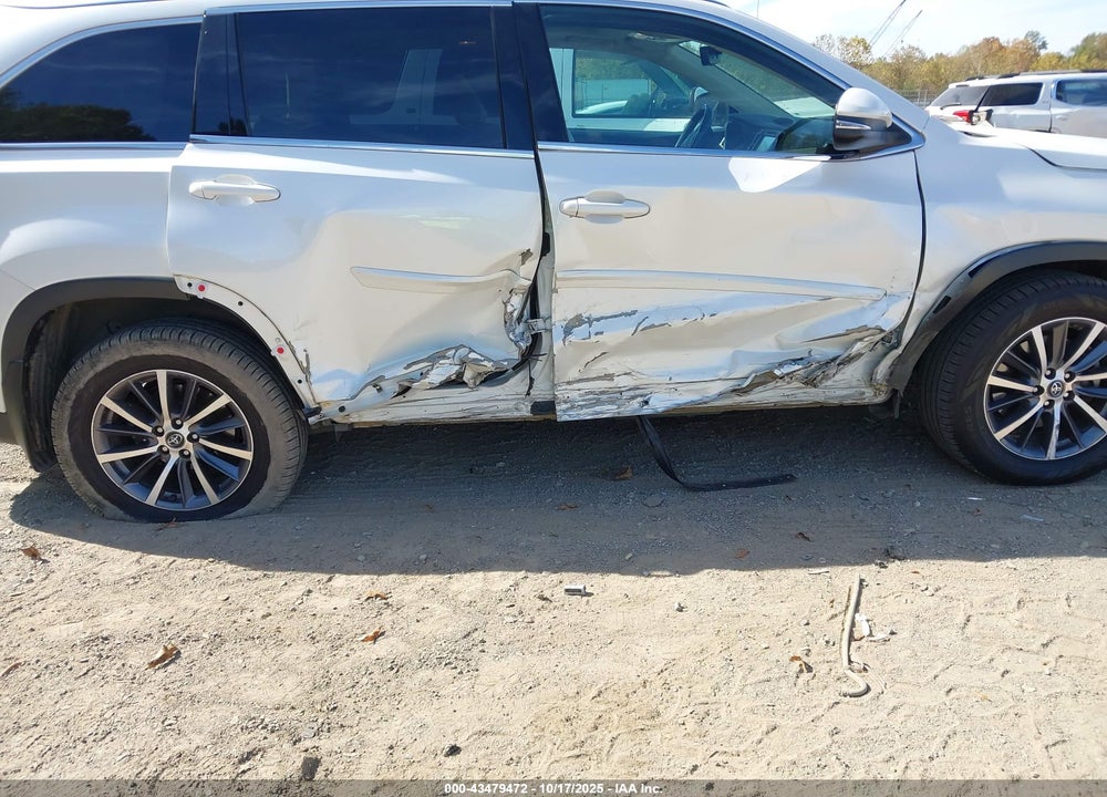 2017 TOYOTA HIGHLANDER VIN: 5TDJZRFH1HS458893