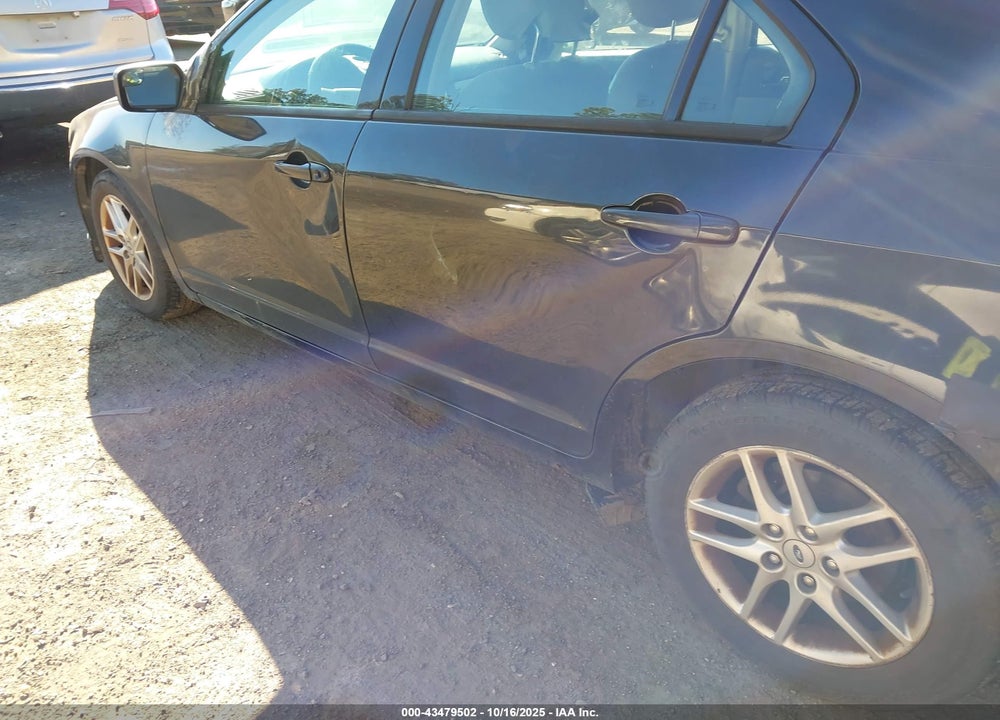 2012 FORD FUSION S VIN: 3FAHP0GA0CR299321