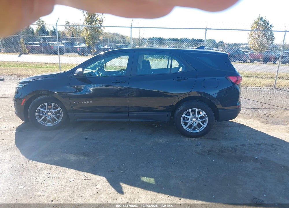 2024 CHEVROLET EQUINOX FWD LS VIN: 3GNAXHEG7RL121345