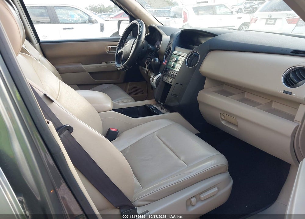 2009 HONDA PILOT EX-L VIN: 5FNYF385X9B013274