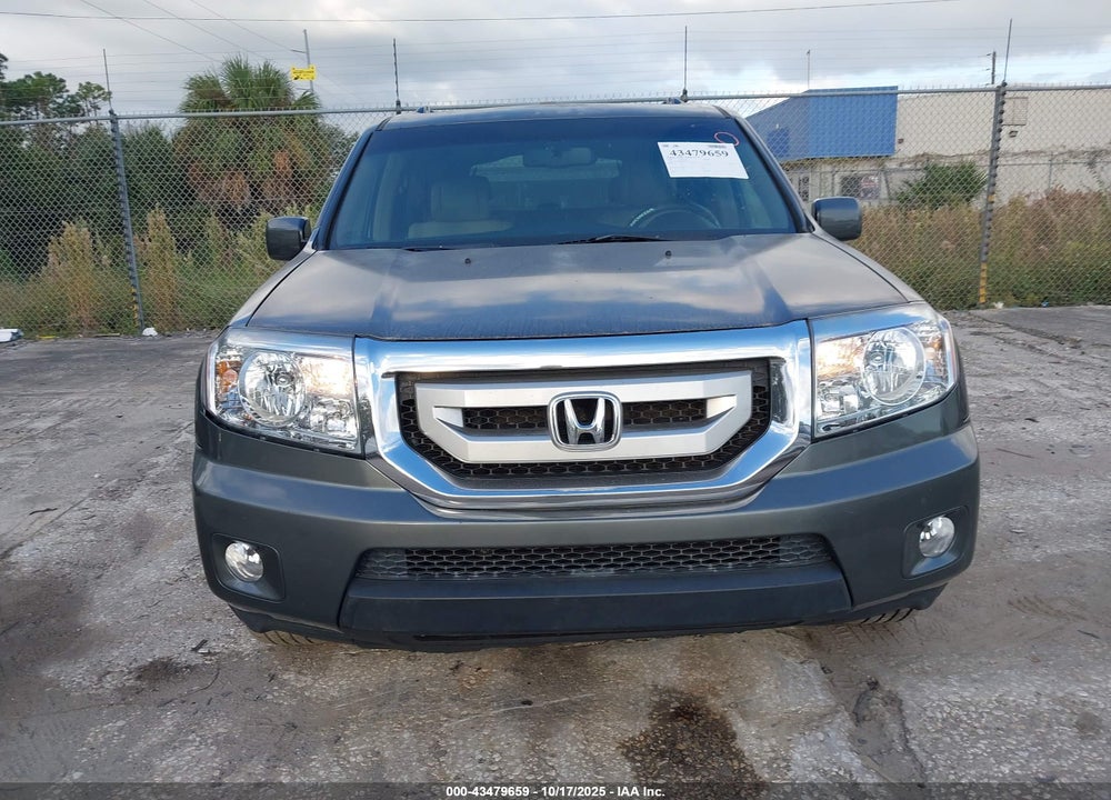 2009 HONDA PILOT EX-L VIN: 5FNYF385X9B013274
