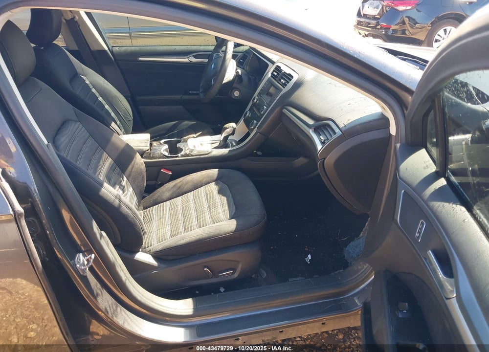 2016 FORD FUSION VIN: 3FA6P0H71GR323075