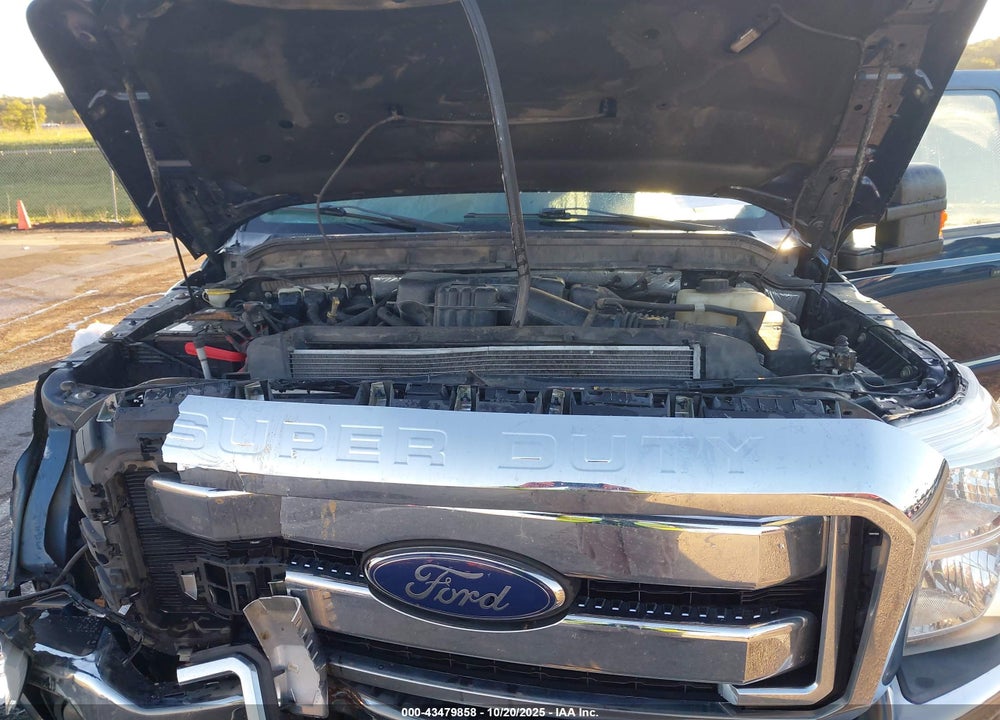 2015 FORD F-250 LARIAT VIN: 1FT7W2B61FED27822