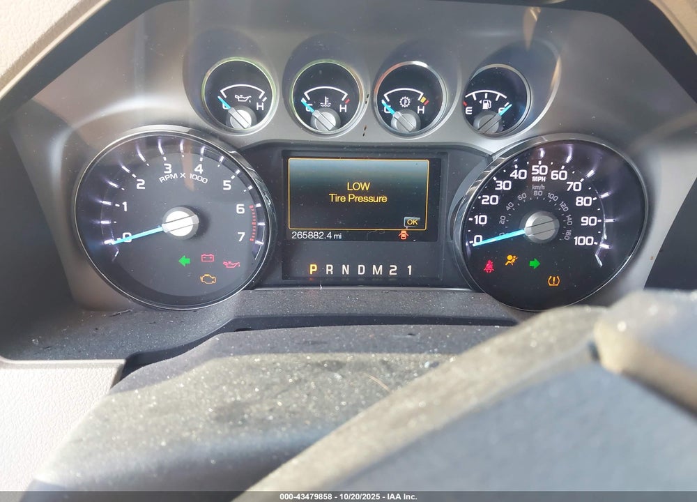 2015 FORD F-250 LARIAT VIN: 1FT7W2B61FED27822