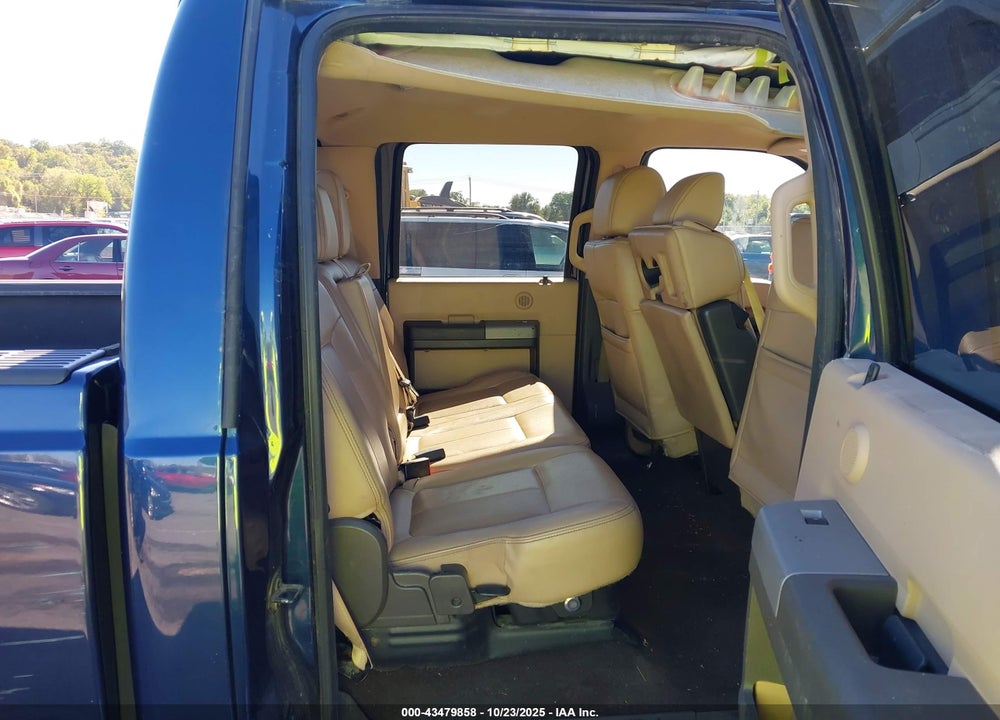 2015 FORD F-250 LARIAT VIN: 1FT7W2B61FED27822