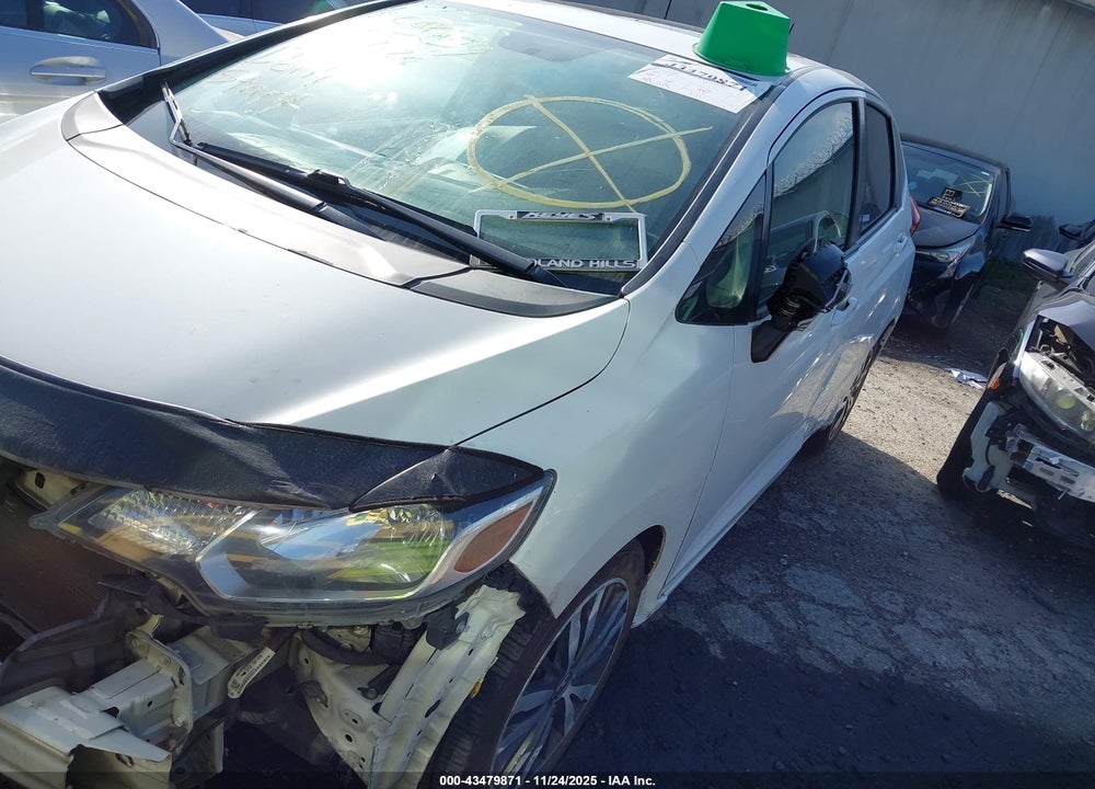 2015 HONDA FIT EX/EX-L VIN: 3HGGK5H89FM735650
