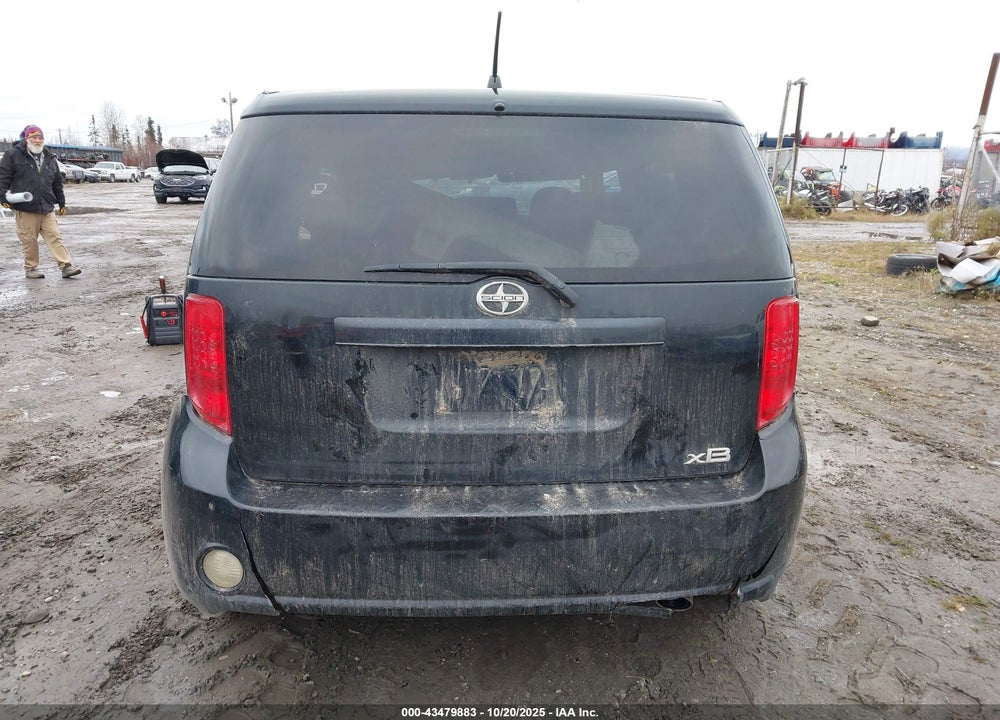 2009 SCION XB VIN: JTLKE50E691085618