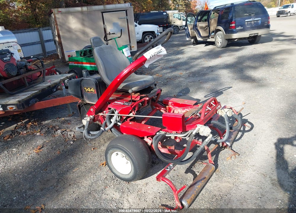 2001 TORO REELMASTER 3050 VIN: 04351210000216