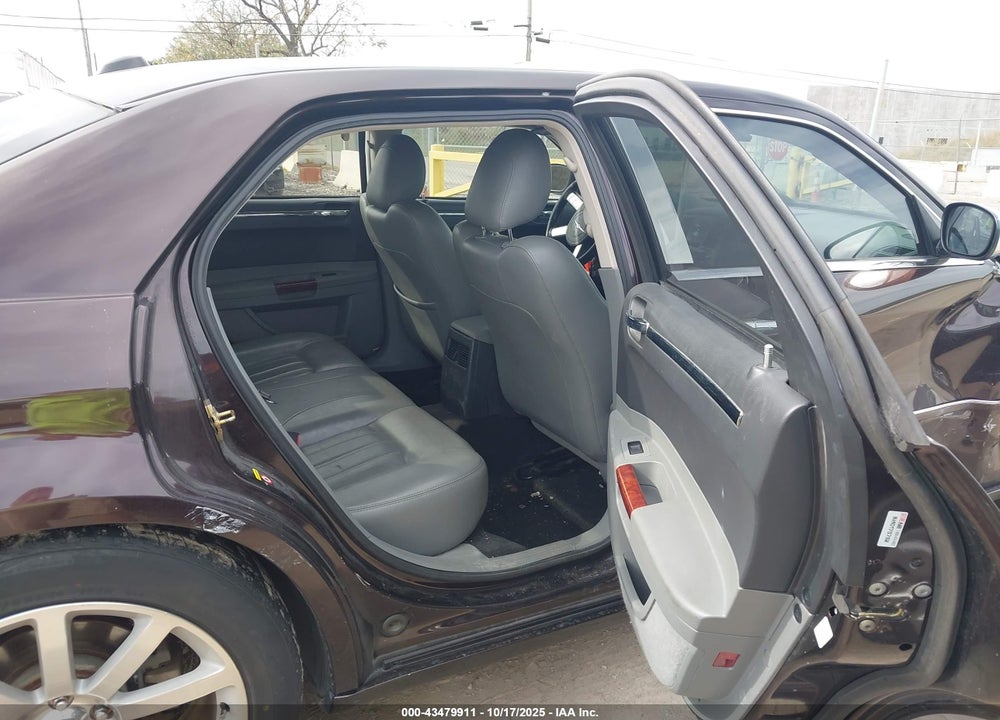 2005 CHRYSLER 300C VIN: 2C3AA63H65H577130