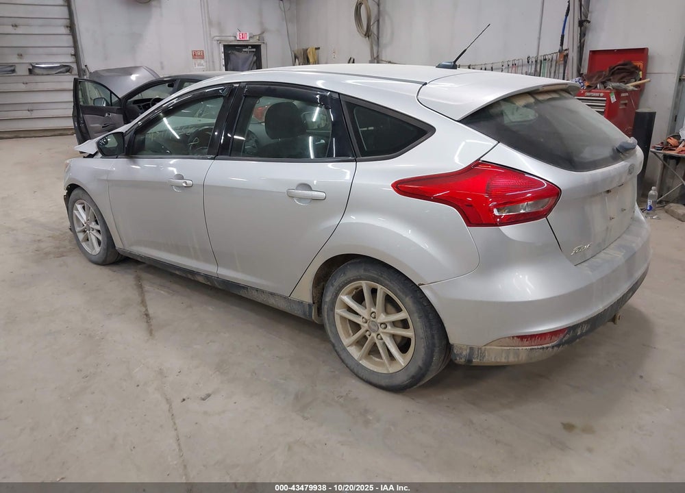 2016 FORD FOCUS VIN: 1FADP3K24GL355586