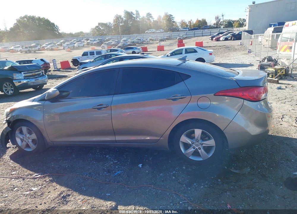 2013 HYUNDAI ELANTRA GLS VIN: 5NPDH4AE7DH313115