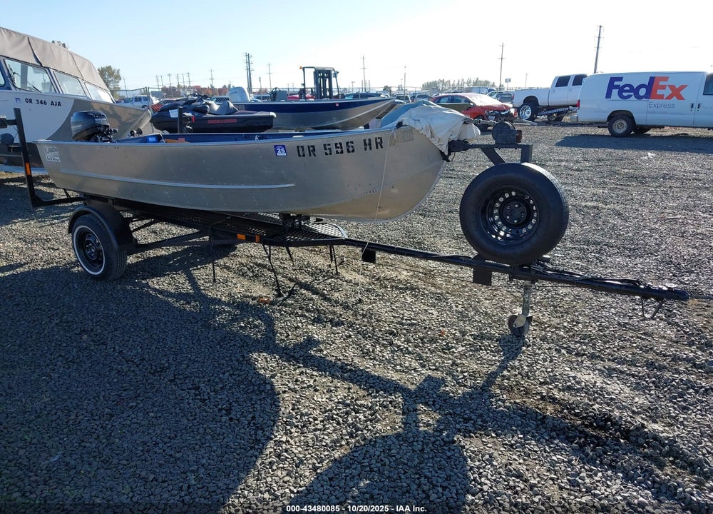1976 UNDEFINED ALUMINUM VIN: TRA928040576