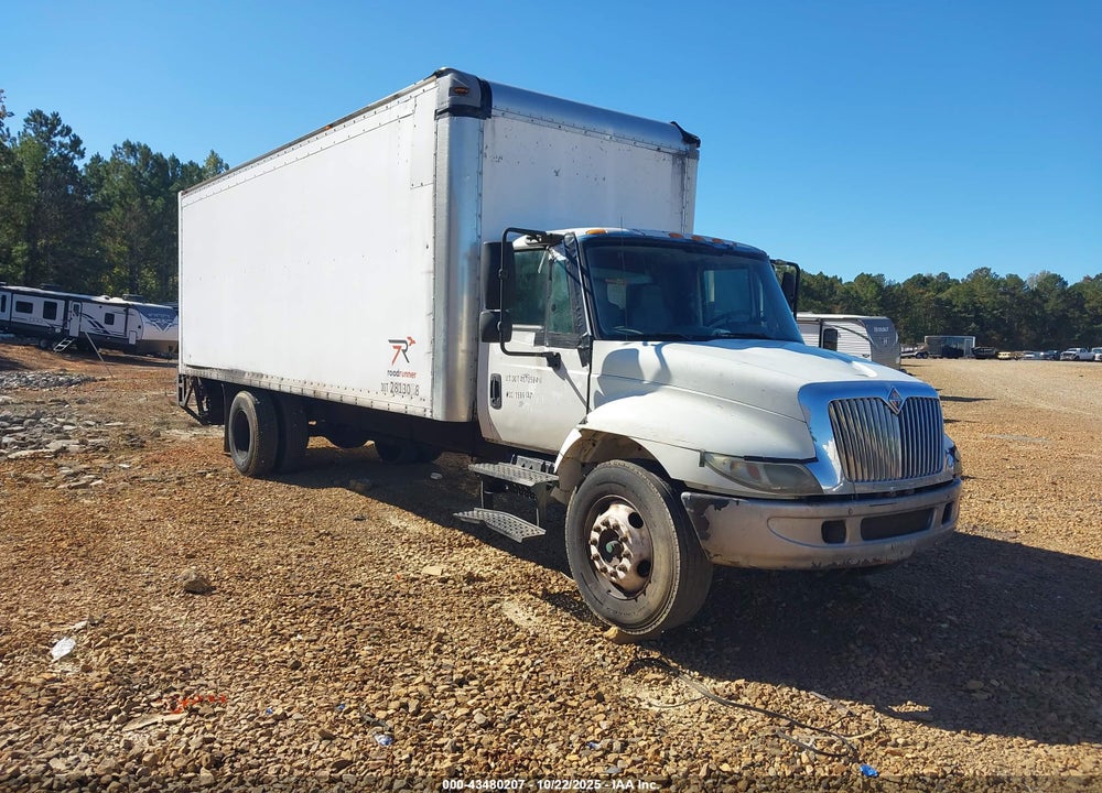 2002 INTERNATIONAL 4000 4300 VIN: 1HTMMAAM62H532700