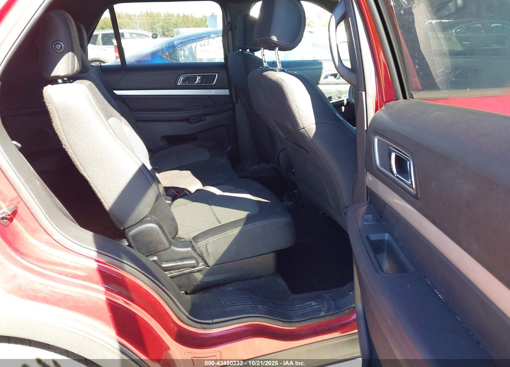 2017 FORD EXPLORER VIN: 1FM5K7D88HGE32858
