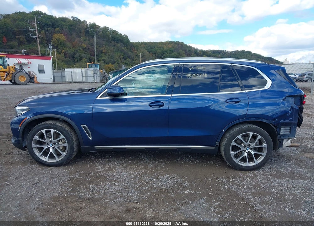 2022 BMW X5 XDRIVE40I VIN: 5UXCR6C06N9J23904