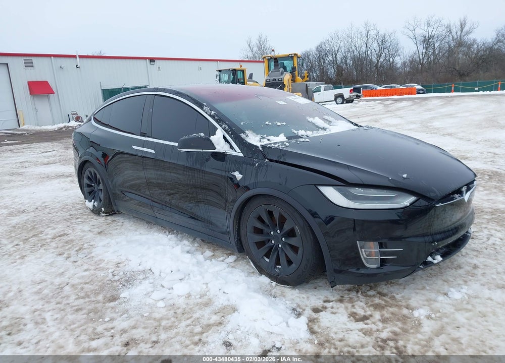 2020 TESLA MODEL X VIN: 5YJXCBE28LF244786
