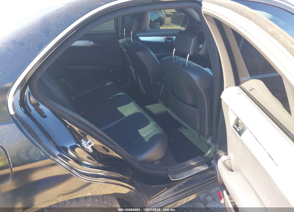 2008 MERCEDES-BENZ C CLASS VIN: WDDGF81X18F047818