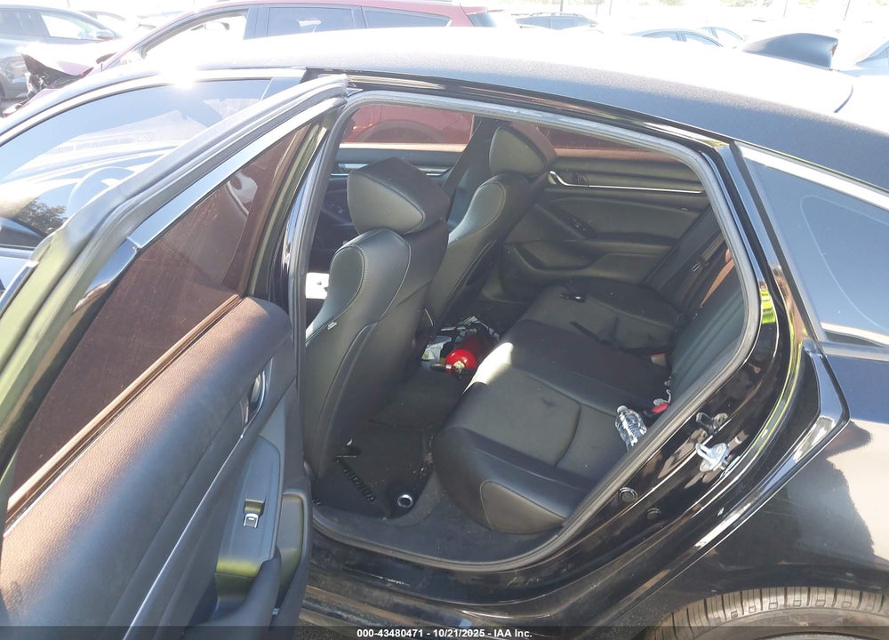 2022 HONDA ACCORD HYBRID SPORT VIN: 1HGCV3F29NA000039