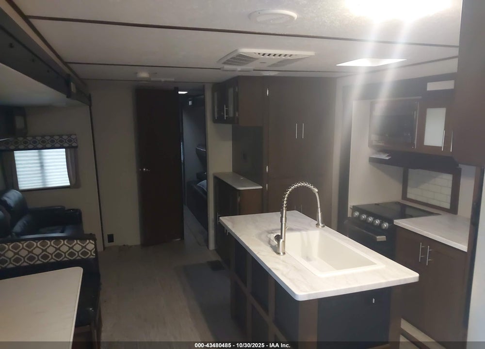 2019 FOREST RIVER AVENGER VIN: 5ZT2AVXB1KB920848