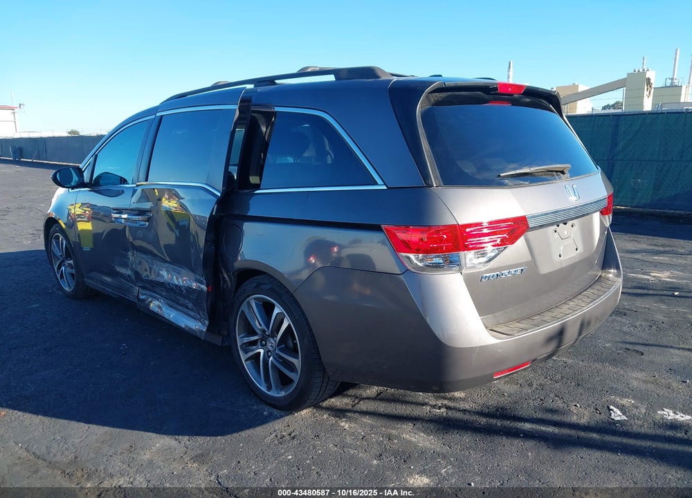 2015 HONDA ODYSSEY VIN: 5FNRL5H61FB116404