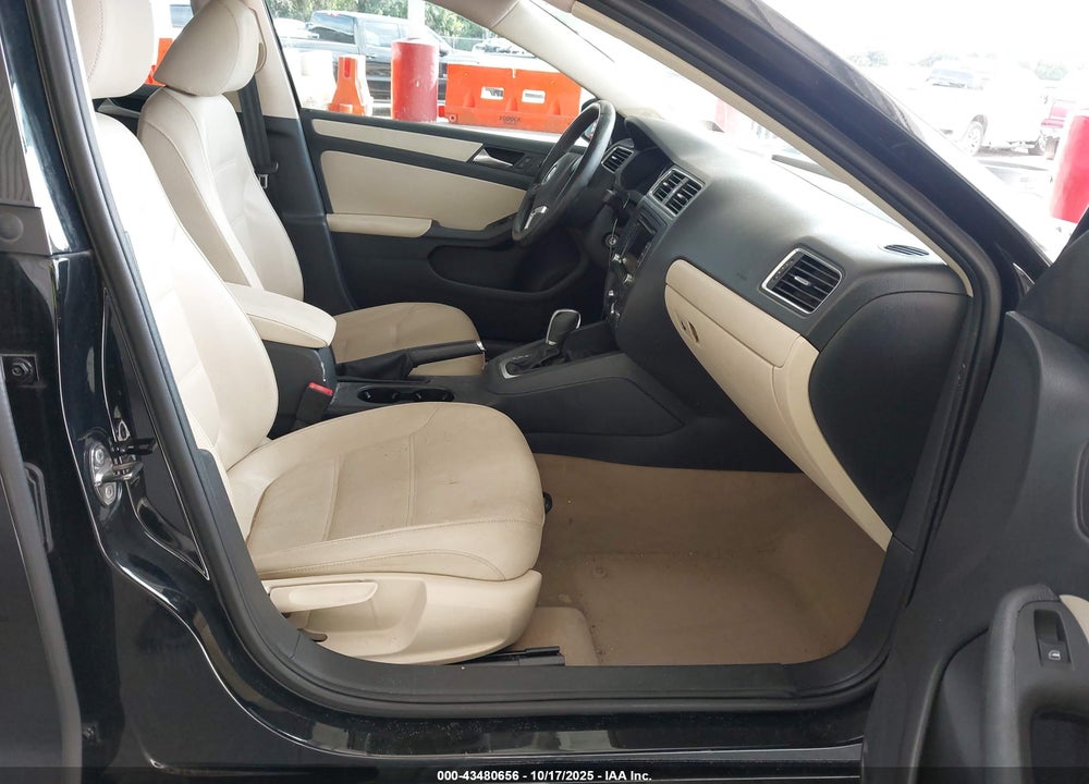 2012 VOLKSWAGEN JETTA VIN: 3VWDP7AJ7CM389022