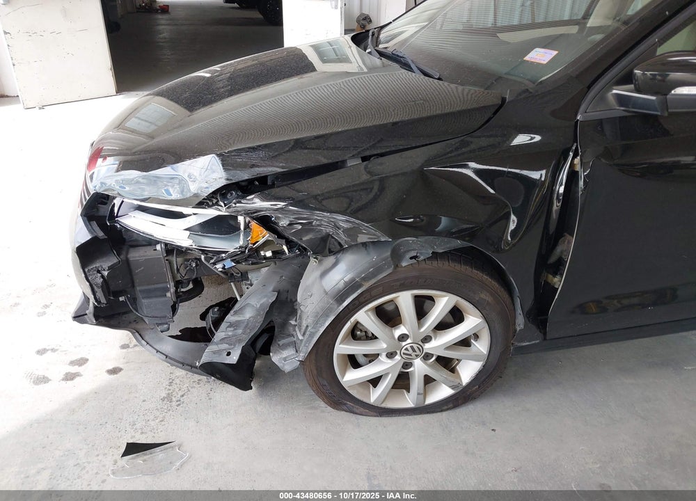 2012 VOLKSWAGEN JETTA VIN: 3VWDP7AJ7CM389022