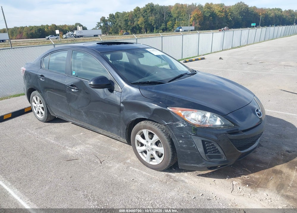 2011 MAZDA 3 I TOURING VIN: JM1BL1VF2B1388865